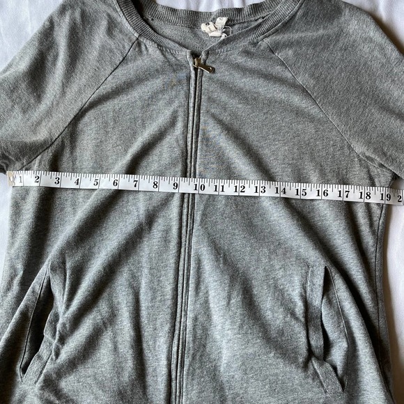 Cable and Gauge Grey Zip Up Medium - Picture 5 of 6
